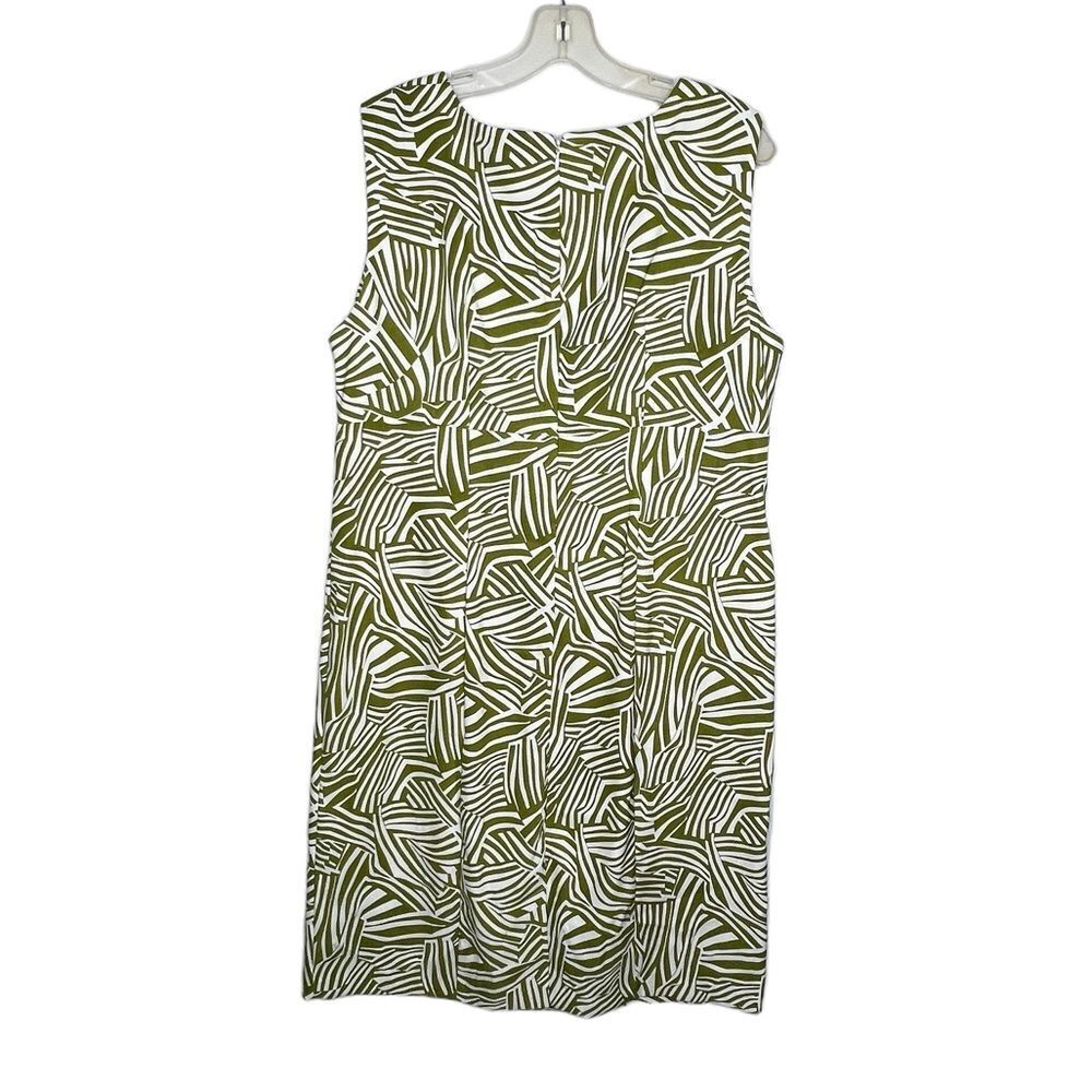 Perceptions Woman Dress - Picture 4 of 6